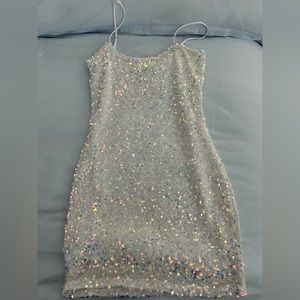 Lady Black Tie white sparkle dress